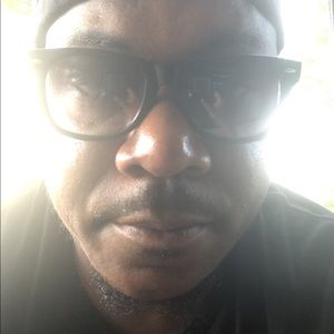 Meet your Posher, Adrian